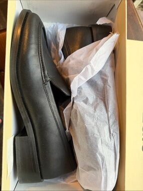 OPEN EDIT Women's Black Slip-On Leather Loafers